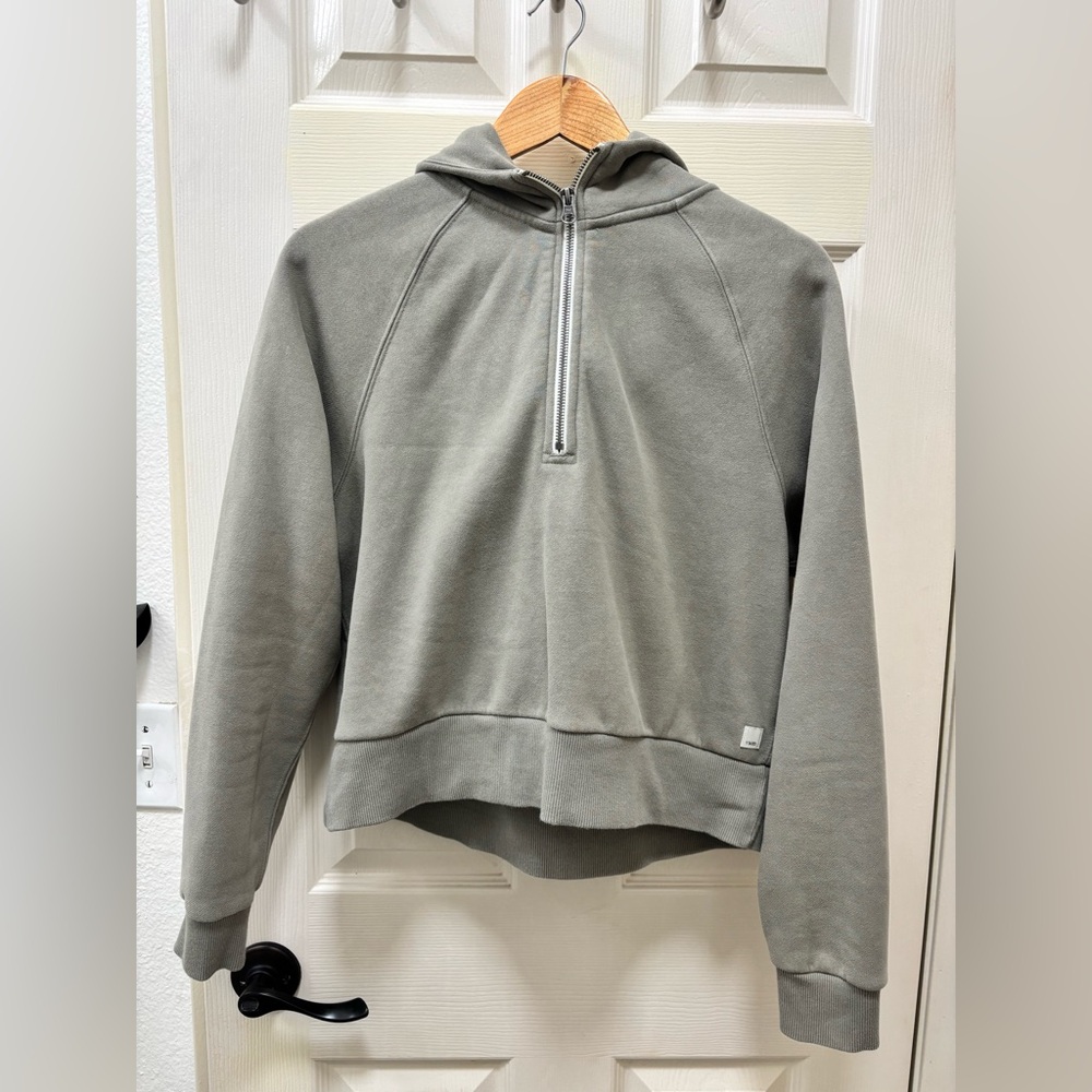 Vuori Women's Sage Green Quarter-zip Hoodie
